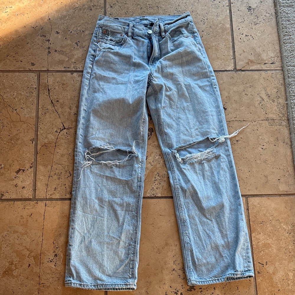 American Eagle Outfitters Light Blue Strigid Jeans